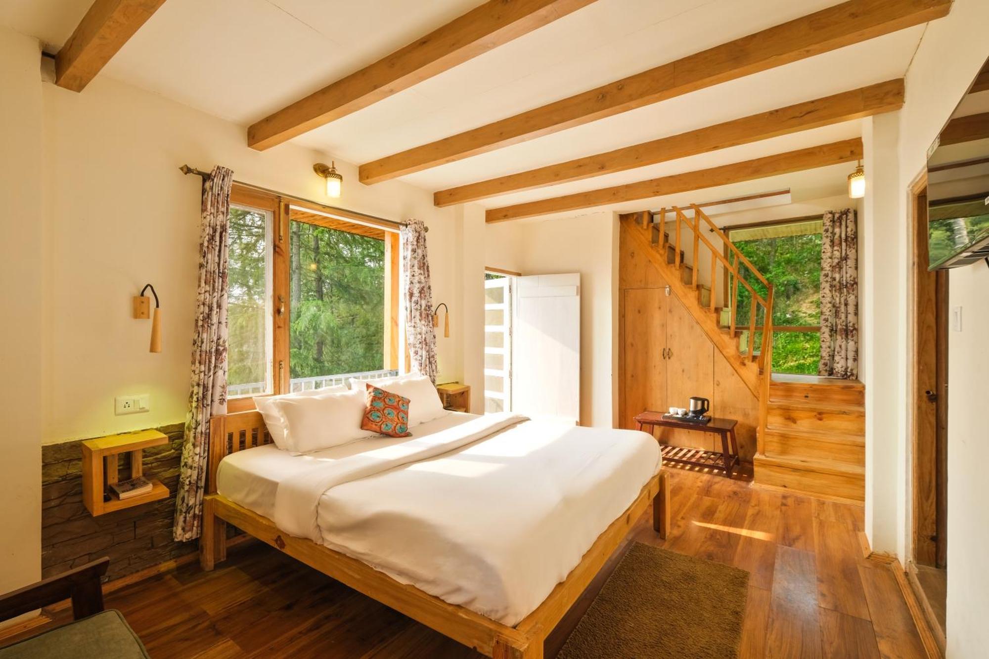 Jomotel Dayaar - An Apple Orchard Lodge *